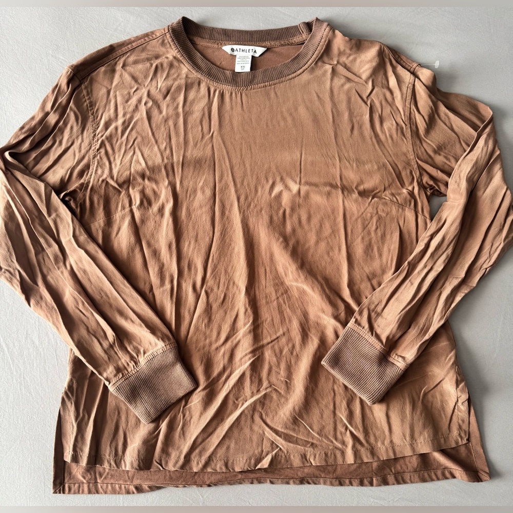 ATHLETA Women’s SILK HYBRID Top Rustic Brown Pullover Long Sleeve Shirt Size XS